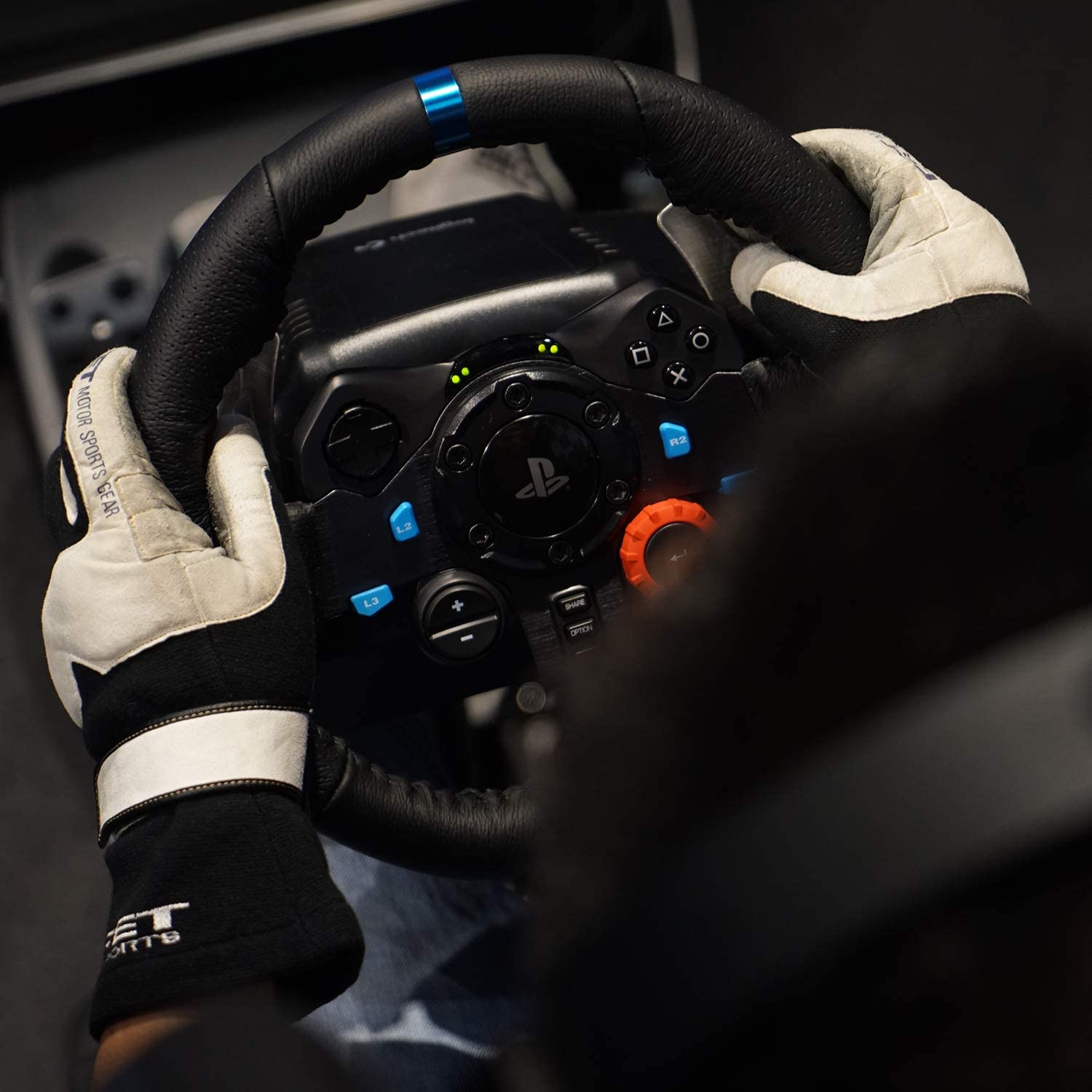 Logitech G29 Driving Force Volant de Course avec Levier de Vitesse Pédales,  Retour de Force Réaliste, Palettes en Acier Inoxydable, Rotation du Volant  à 900°, Prise EU, PS4/PS3/PC - Noir : 